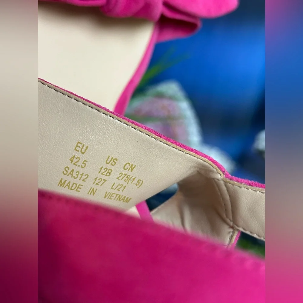 - STUART WEITZMANBandeau Block Heel Barbie Pink suede Leather size 12 - Picture 10 of 13